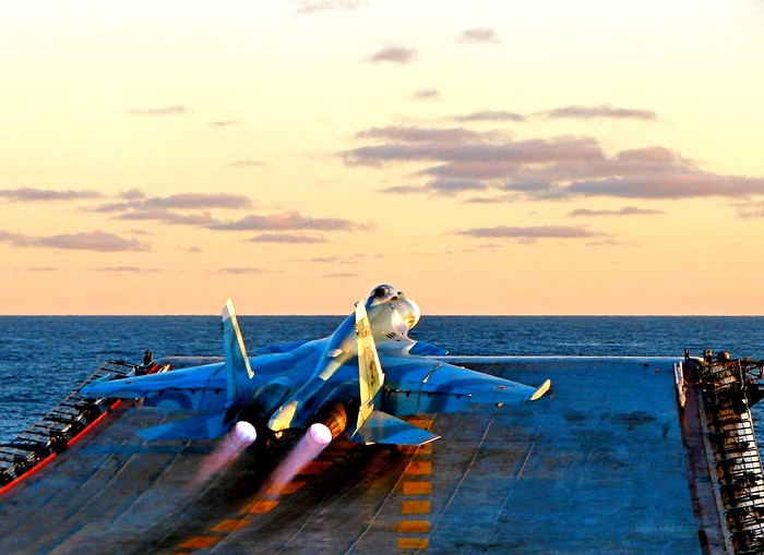 Сможет ли НАТО потопить «Адмирала Кузнецова»? Виртуальный бой