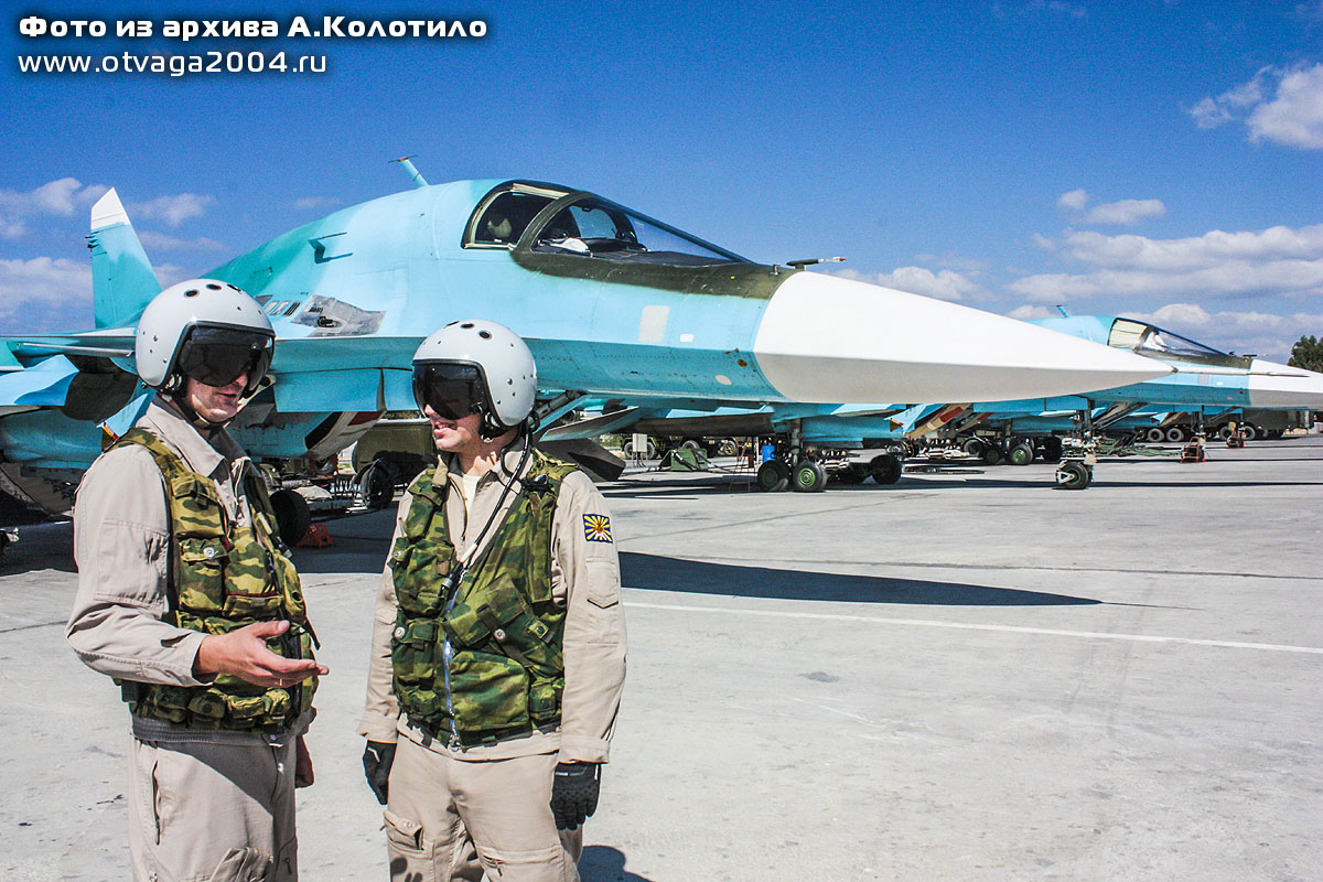 Командир и штурман «воздушного терминатора» Су-34 на боевом задании в Сирии