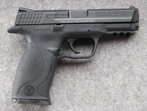 Пистолет Smith & Wesson Military & Police