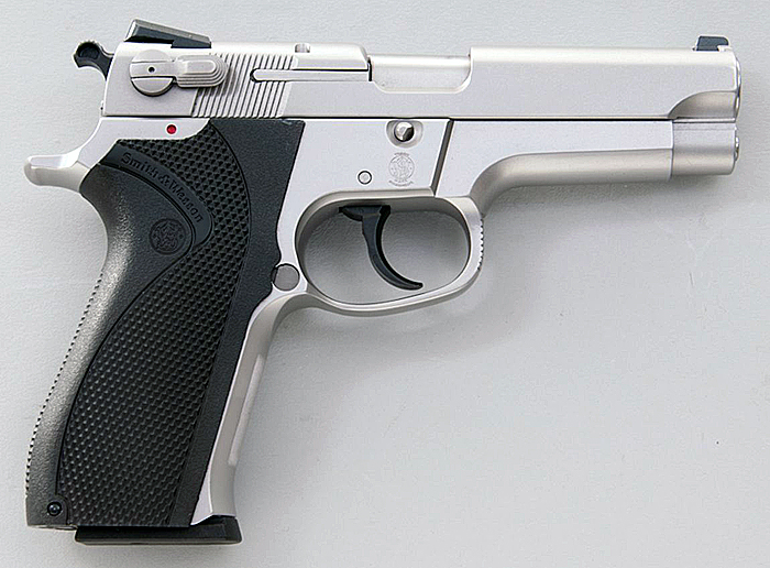 Пистолет Smith & Wesson Model 5906