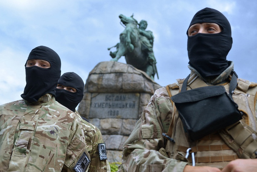 Легионеры Азова: кто воюет за карателей