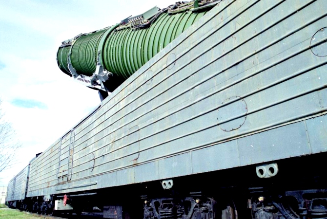 РФ испытает стратегическую ракету для «ядерного поезда» до конца года