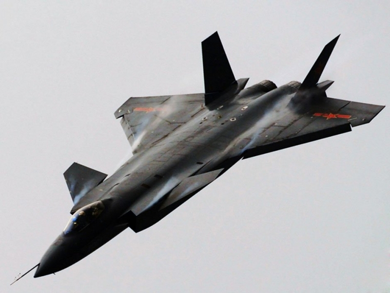 Китайский J-20 vs японский ATD-X. Битва прототипов за небо Азии