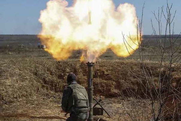 Боевики ВСУ 15 ноября дважды обстреляли позиции Народной милиции ЛНР