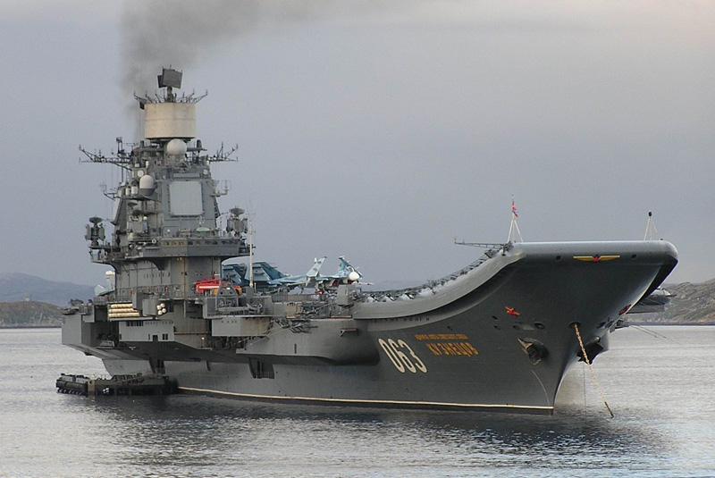«Адмирал Кузнецов» признан одним из лучших подразделений на Северном флоте
