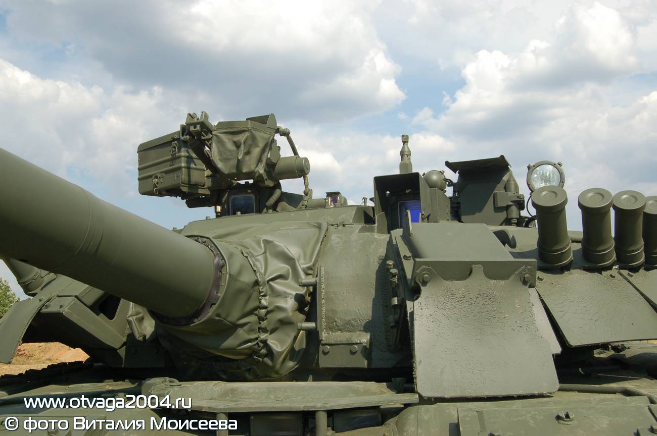 Танк Т-80УЕ1 – фотообзор