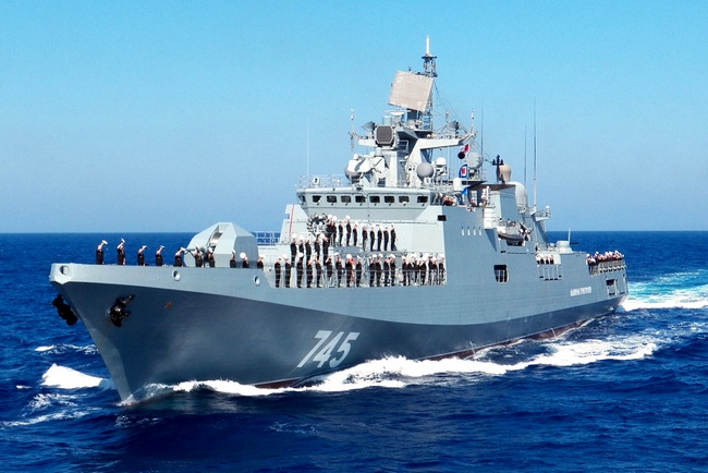 Отстрелялся по террористам: «Адмирал Григорович» вернулся в Крым