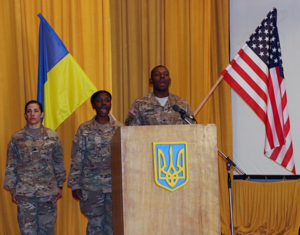 Украинская мечта сбылась: США создадут центр боевой подготовки ВСУ