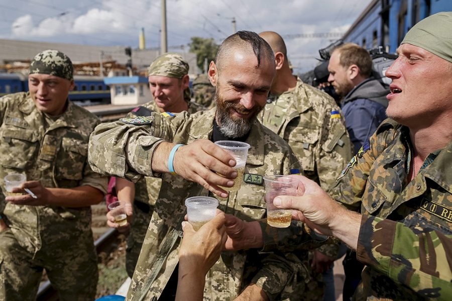ТОП-5 пьяных выходок солдат ВСУ