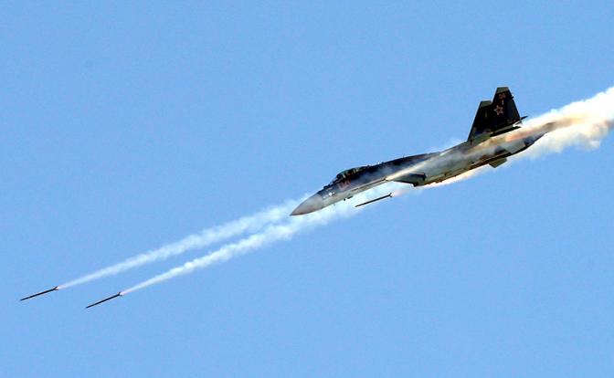 «В воздушном бою русский Су-35 наголову сильнее F-22»
