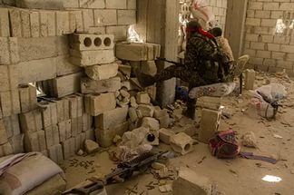 Хроника Сирии: переговоры в Эль-Кунейтре, в Хомсе боевики с пулеметами ДШК