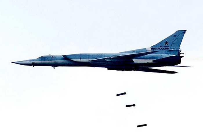 Российские Ту-22М помогают армии Сирии в деблокировании Дейр-эз-Зора