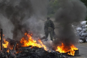 Донбасс в огне: ополченцы засняли последствия ночной атаки на Авдеевку