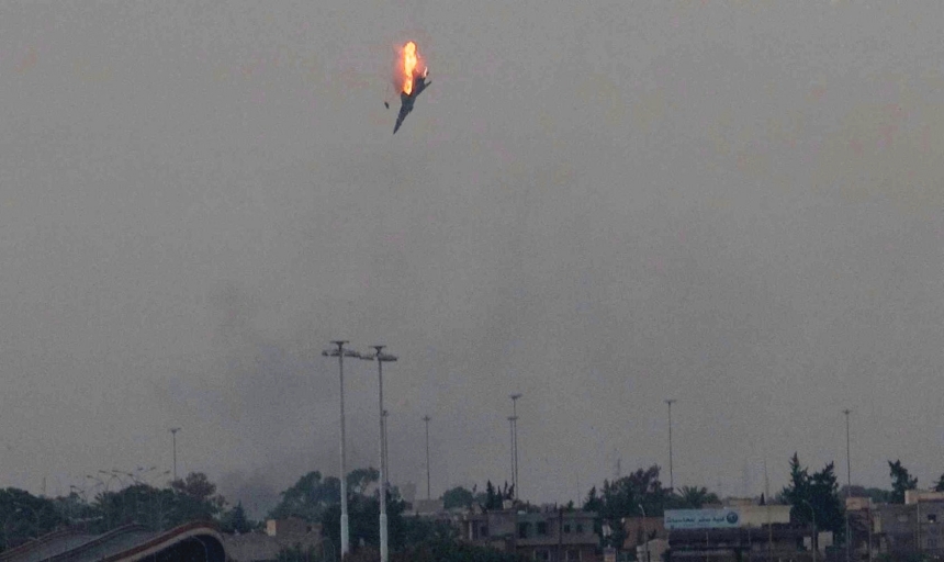 Гибель «Бичевателя»: боевики ИГИЛ уничтожили МиГ-23 в небе над Бенгази