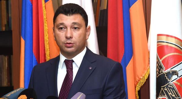 Эдуард Шармазанов: Армения никому не уступит свою очередь в ОДКБ