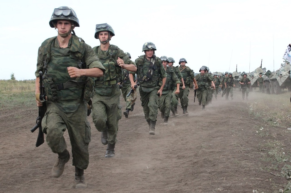 Российские артиллеристы провели учения в Таджикистане