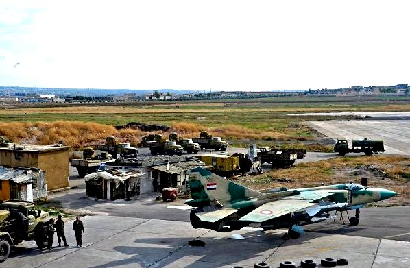 Попытки Сирийской армии деблокировать авиабазу Дейр-эз-Зор попали на видео