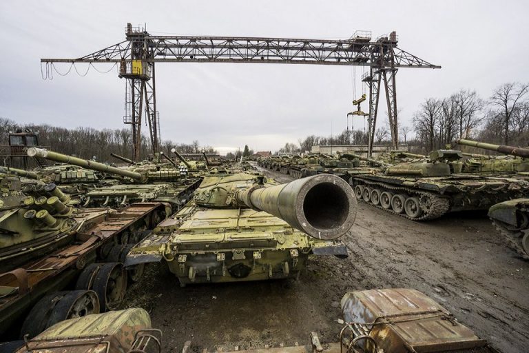 Киевская хунта: война? Исключительно на американские доллары!