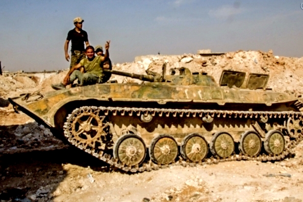 Сирийские войска на высоте: САА давит ИГ на кладбище в Дейр эз-Зоре