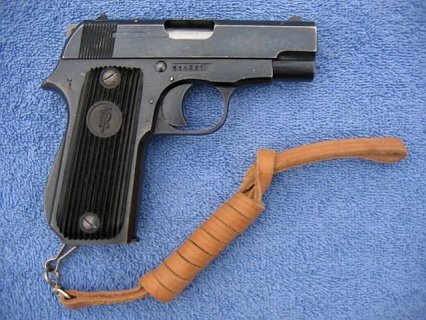 Французский пистолет Unique M17