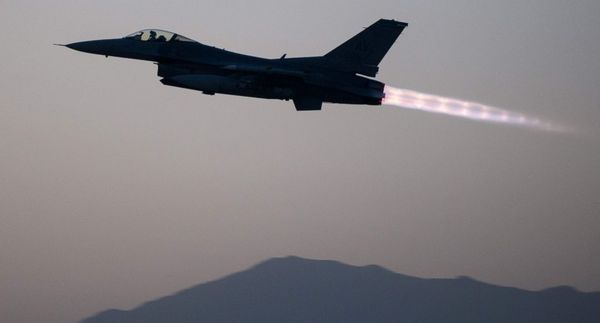 США усиливают поддержку военных операций Турции против ИГ в Сирии