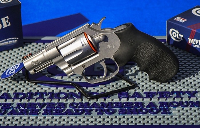 Компания Colt возобновит производство револьверов Cobra