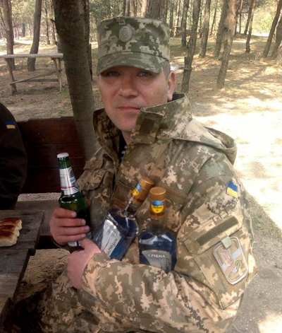 Развал ВСУ: войска погрязли в пьянстве, контрактник убил подругу
