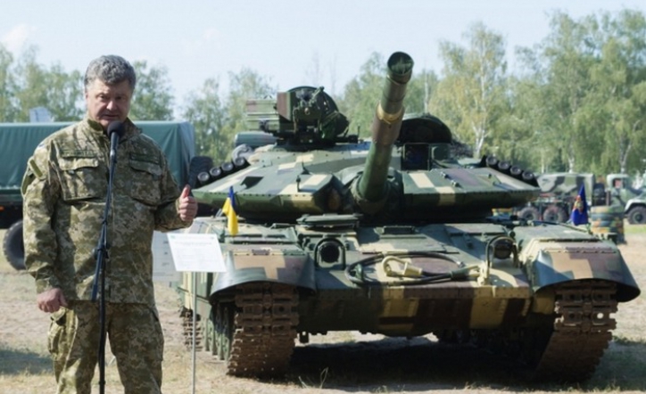Порошенко поручил срочно модернизировать танки