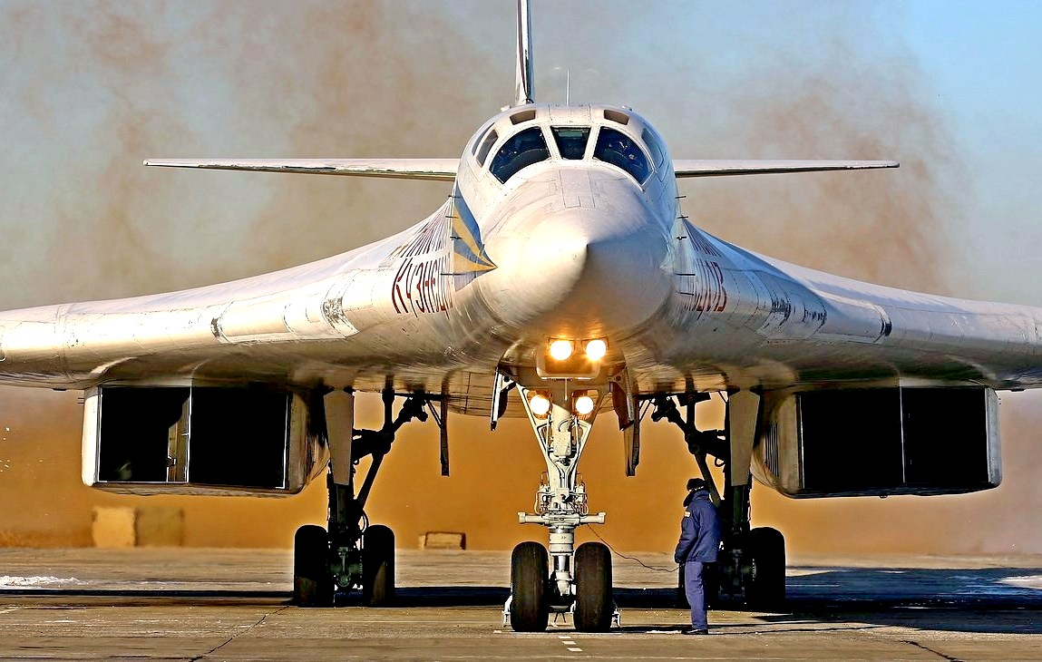 Сроки начала серийного прозводства нового Ту-160 стали известны СМИ
