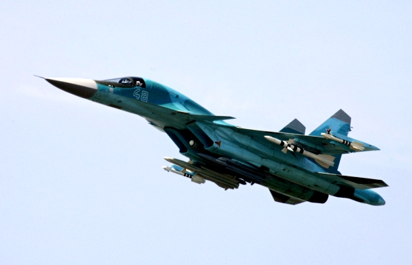 Минобороны РФ опубликовало кадры ювелирной работы пилотов Су-34