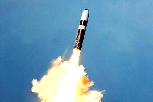 Американская подлодка запустила две баллистические ракеты «Трайдент-2»