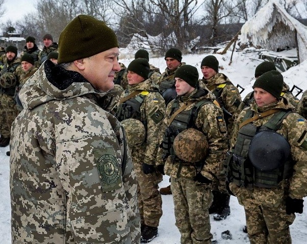Украинцы просят Порошенко начать новую мобилизацию из-за Авдеевки