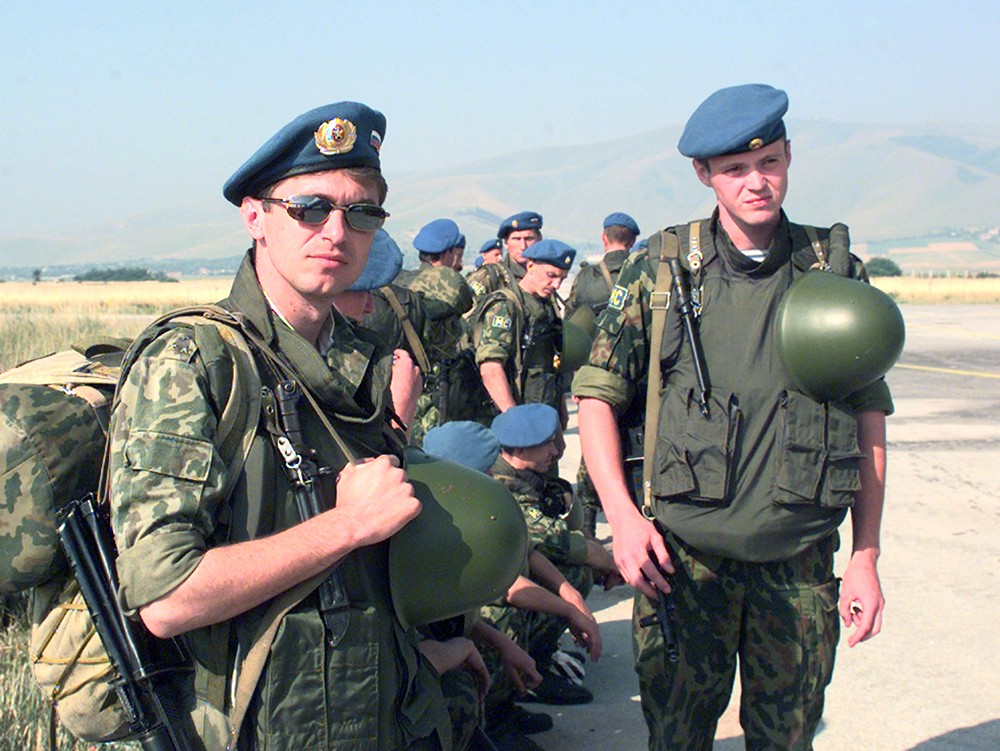 Аэродром Слатина: русский десант мог уничтожить войска НАТО в Косово