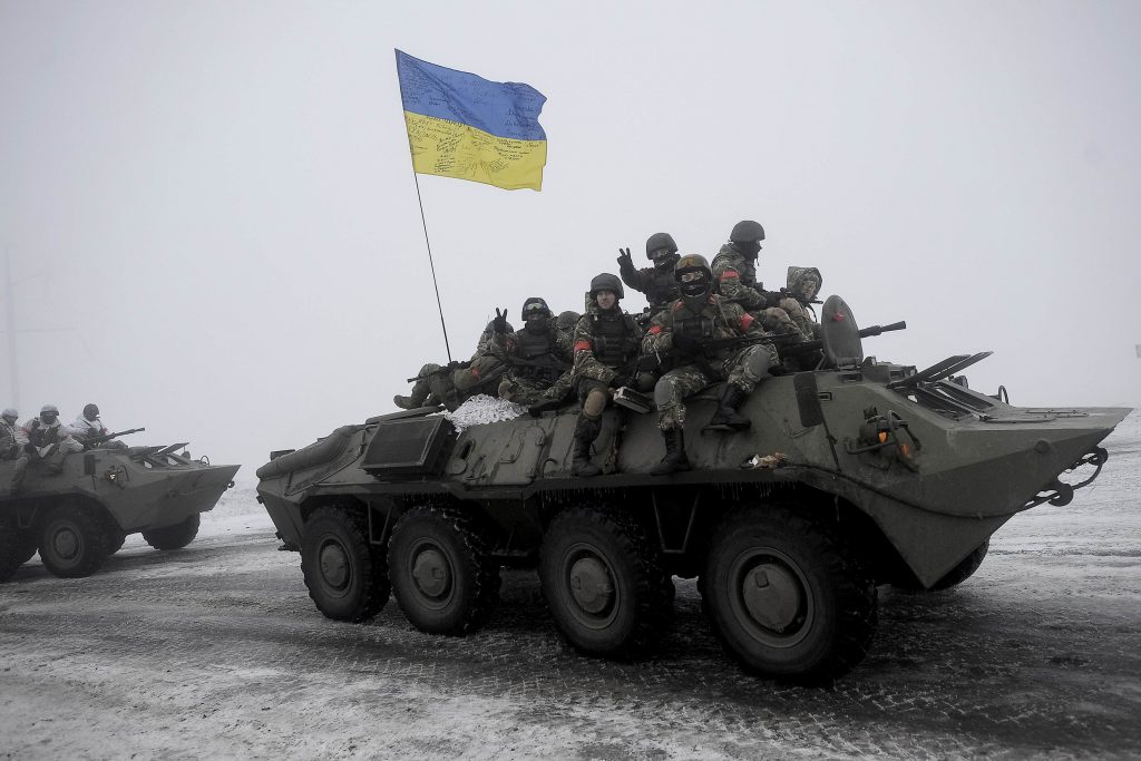 ВСУ готовят наступление: Киев перекидывает войска из района Крыма в Донбасс