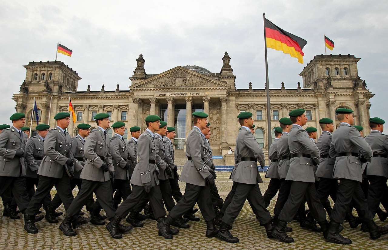 Немецкие СМИ: Германия и в одиночку справилась бы с Россией
