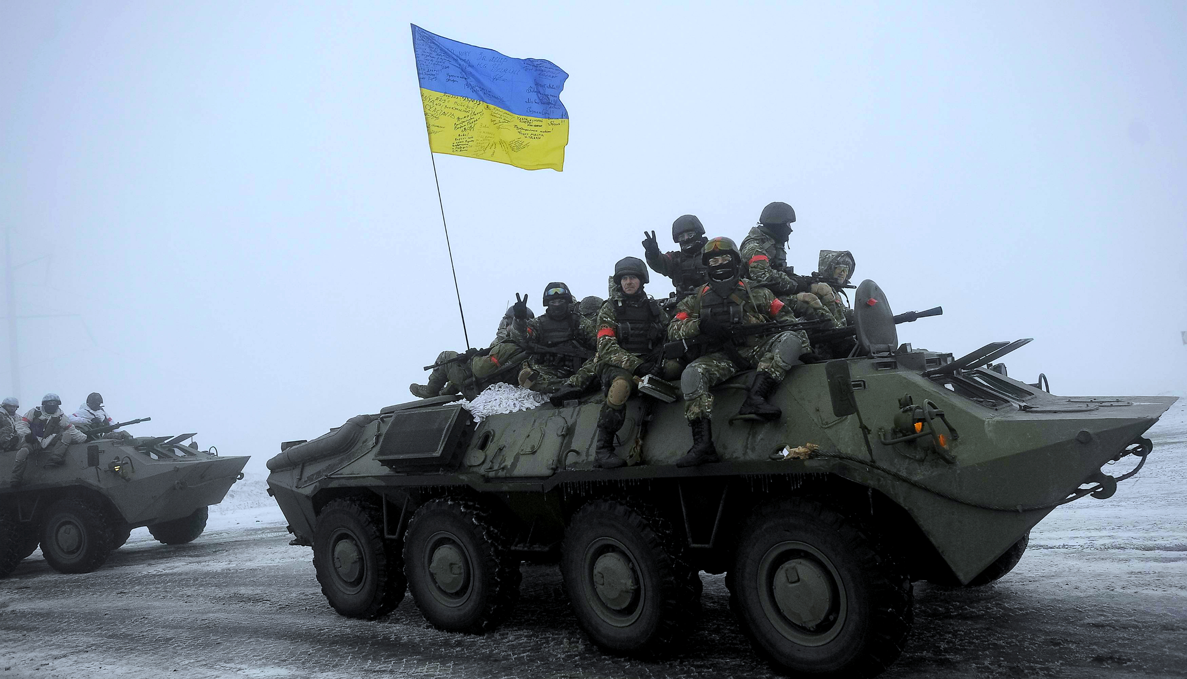 ВСУ штурмуют Донецкий аэропорт, наступая на армию ДНР танками и артиллерией