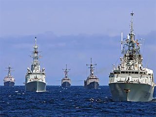 Минобороны РФ следит за учениями кораблей НАТО в Черном море