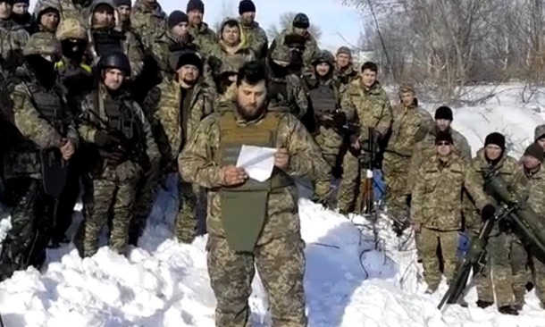 Бойцы ВСУ, выразившие недоверие Порошенко, отправлены на передовую