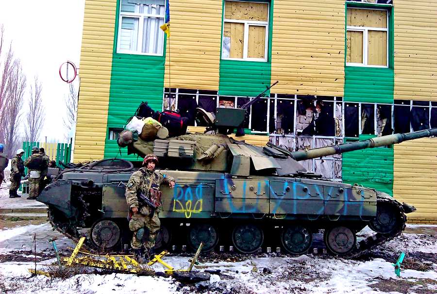 Украинские солдаты разгромили базу отдыха на границе с Крымом 