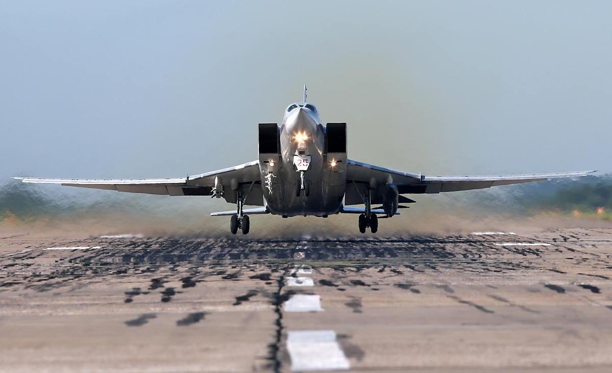 «Подземная» война в Сирии: что уничтожают русские Ту-22 в пустыне?