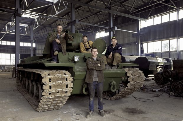 От Т-34 до КВ-1. Как белорусская семья восстанавливает легендарные танки