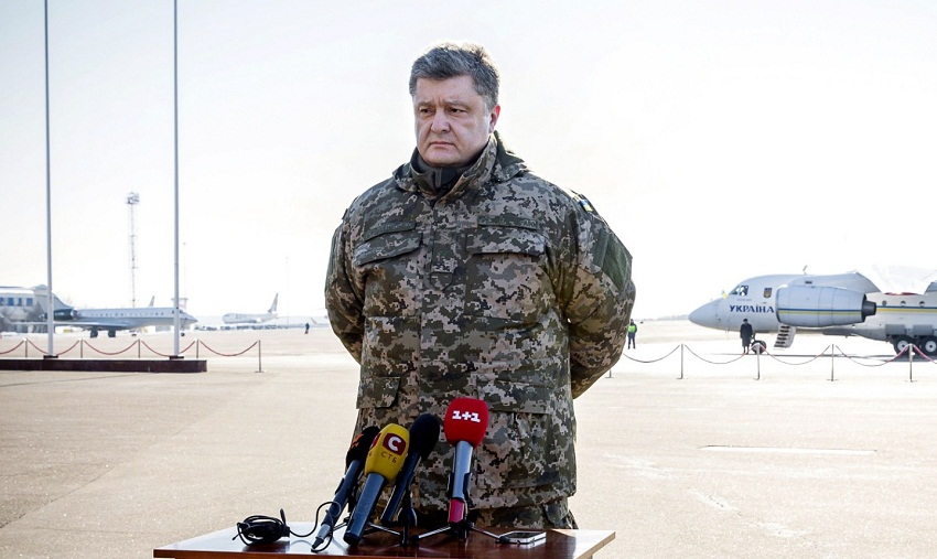 Порошенко заявил об успешном испытании новой ракеты для ВВС Украины