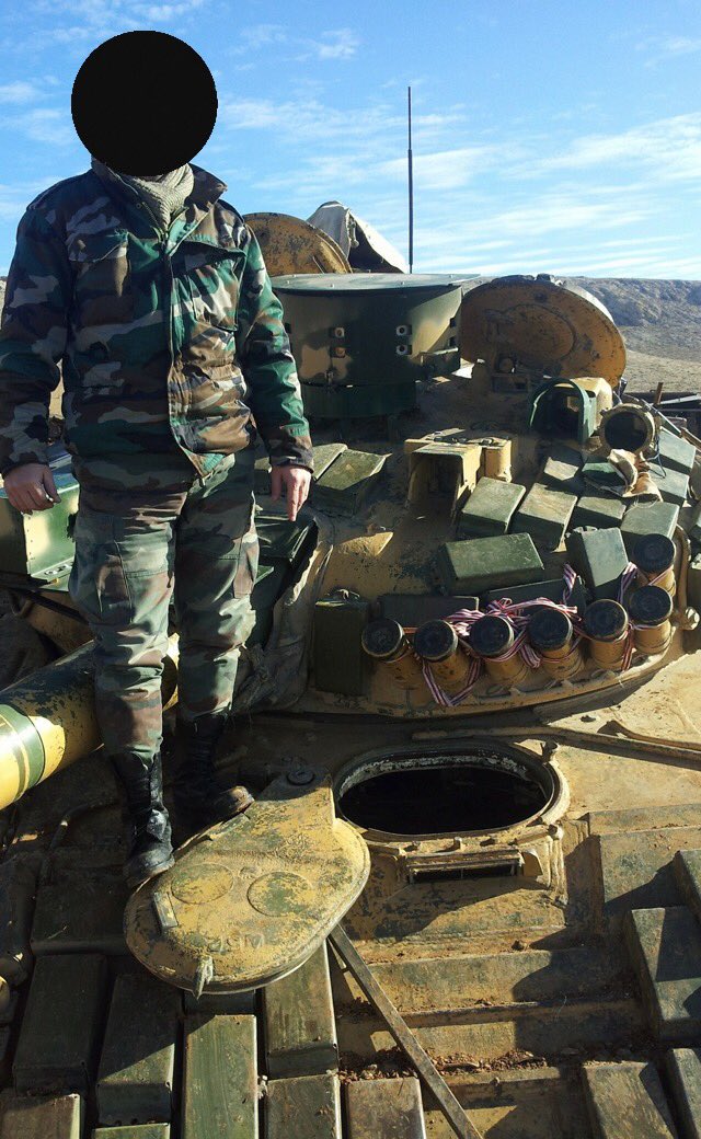В Сирии на Т-72М1 установили тепловизор, "Мираж" и "Контакт"