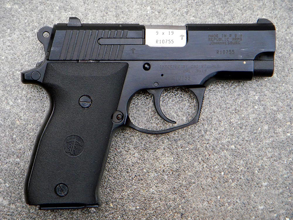 Южноафриканский полицейский пистолет RAP 401