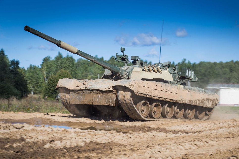 Тест-драйв танка Т-80У с газотурбинным двигателем. Тихий гигант