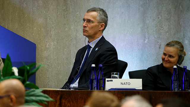 Столтенберг: НАТО хочет диалога с Россией
