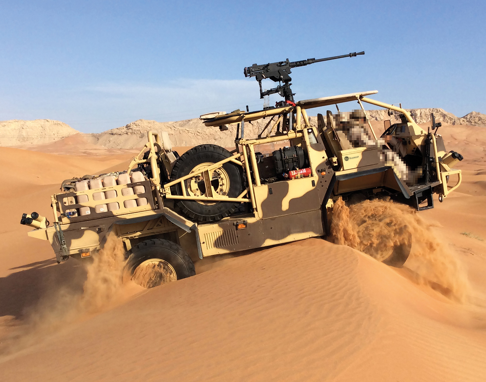 Автомобиль для специальных операций в пустыне HMT 400 Desert