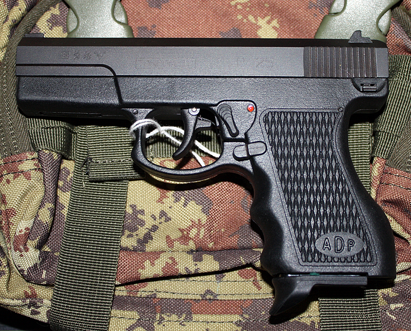 Южноафриканский пистолет Truvelo ADP
