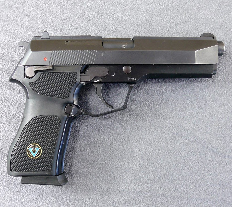 Южноафриканский пистолет Vektor SP1