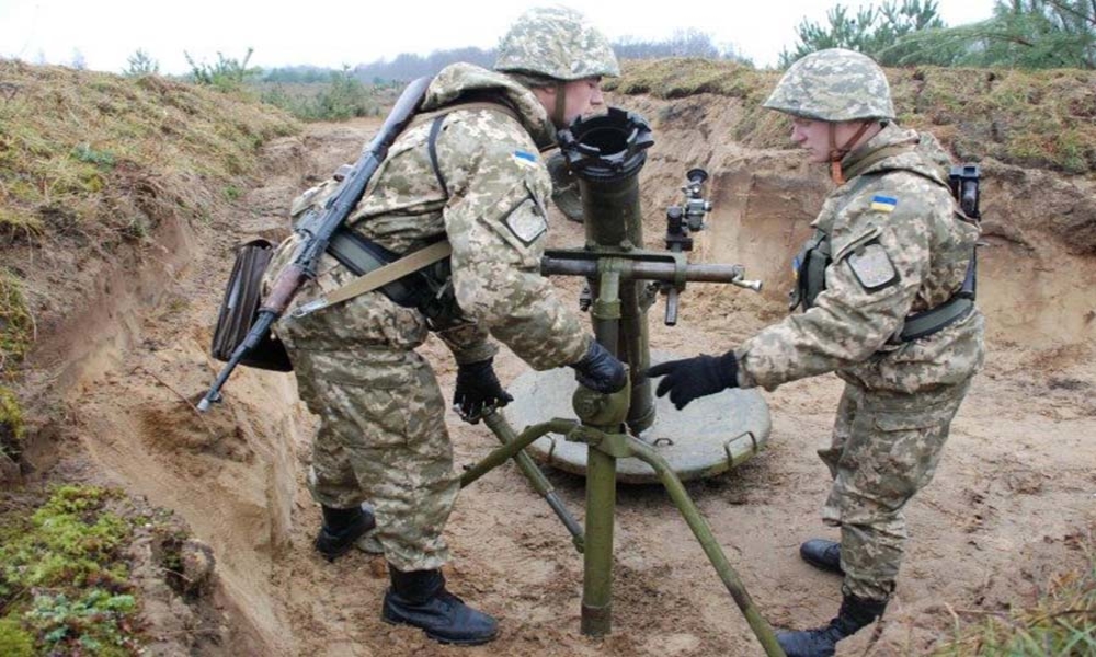Группа солдат ВСУ накрыла территорию ЛНР плотным обстрелом из гранатометов